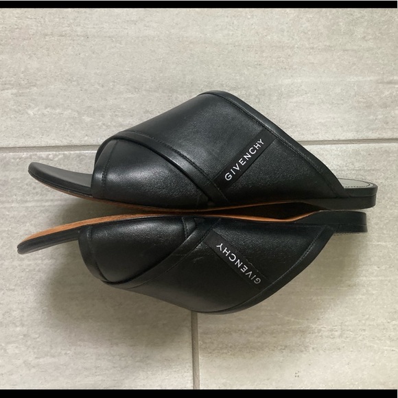 Givenchy crossover slides - Picture 7 of 8